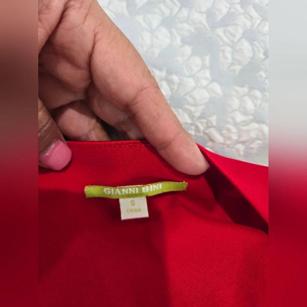 Top - Picture 3 of 4